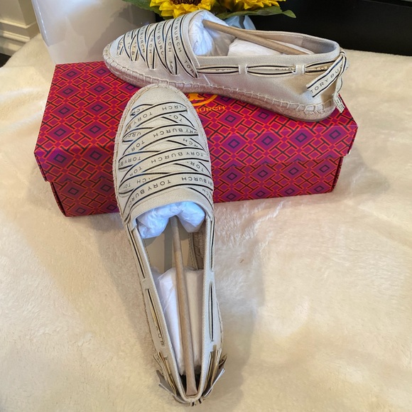 Tory Burch Shoes - ✨NEW✨Tory Burch Ribbon Espadrille Flats